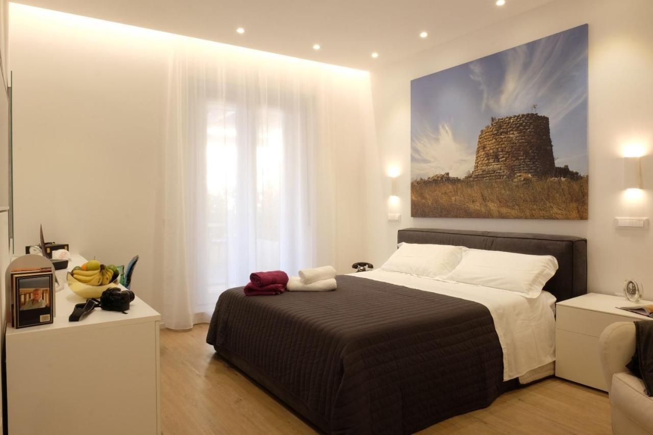 Spacious House In The Heart Of Cagliari With Terraceヴィラ エクステリア 写真