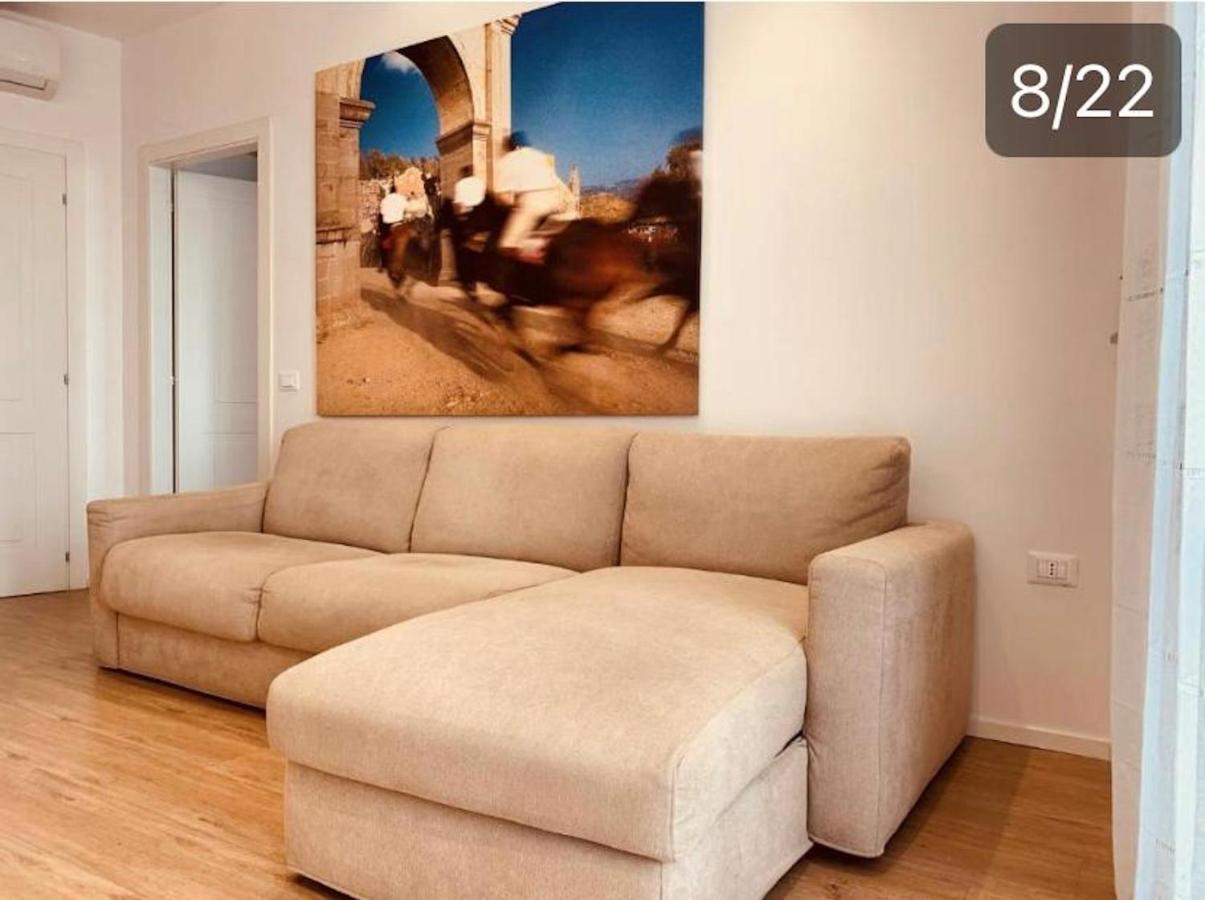 Spacious House In The Heart Of Cagliari With Terraceヴィラ エクステリア 写真